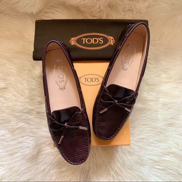 Tod's Shoes - New! TOD’S Gommino Snakeskin Leather Bow Driving Shoes Loafers in Burgundy